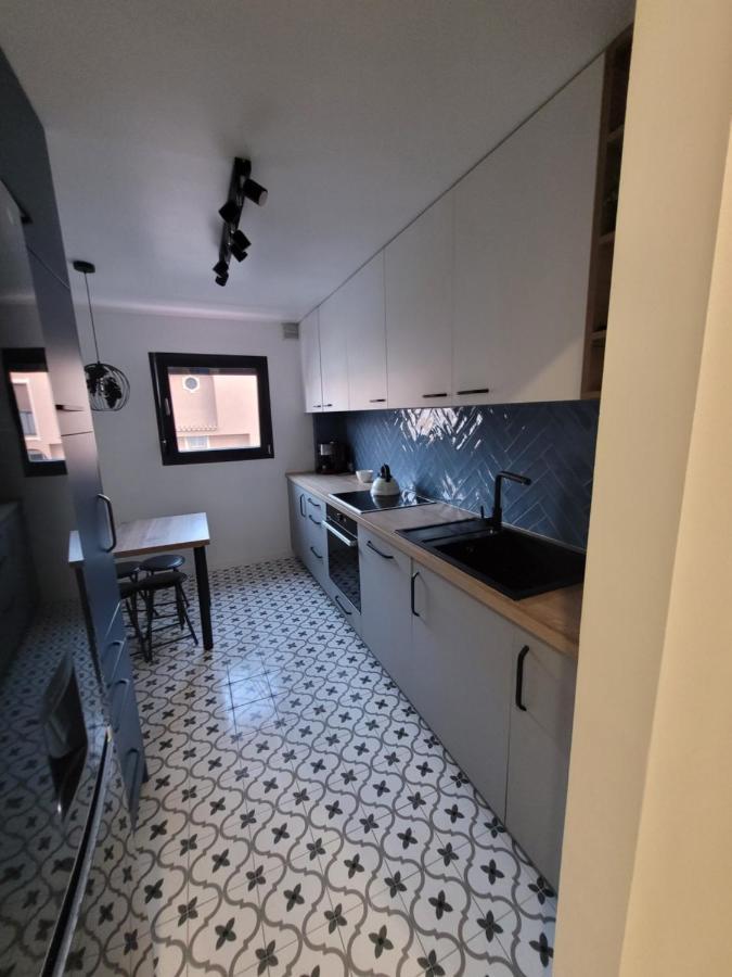 Apartamentos Sabinillas サン・ルイス・デ・サビニリャス エクステリア 写真