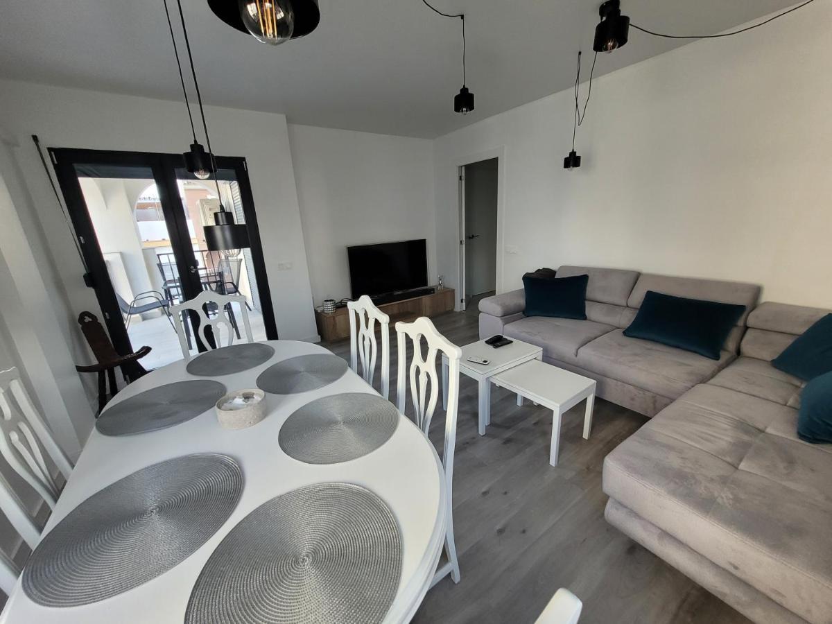 Apartamentos Sabinillas サン・ルイス・デ・サビニリャス エクステリア 写真